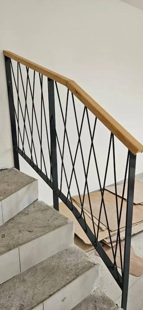 garde-corps-escalier-en-metal-sur-mesure-Will Métalwebp